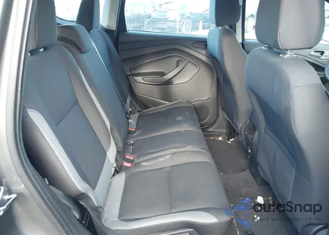 2014 Ford Escape S z USA, uszkodzony, nr VIN 1FMCU0F73EUE55913